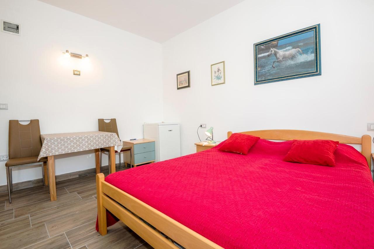 Guest House Ab Adria Home Rovinj Zewnętrze zdjęcie